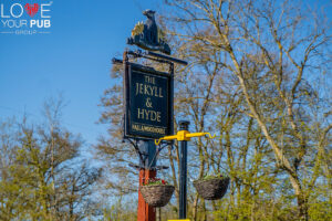 Pubs For Sunday Lunch In Hook - Visit The Jekyll & Hyde !